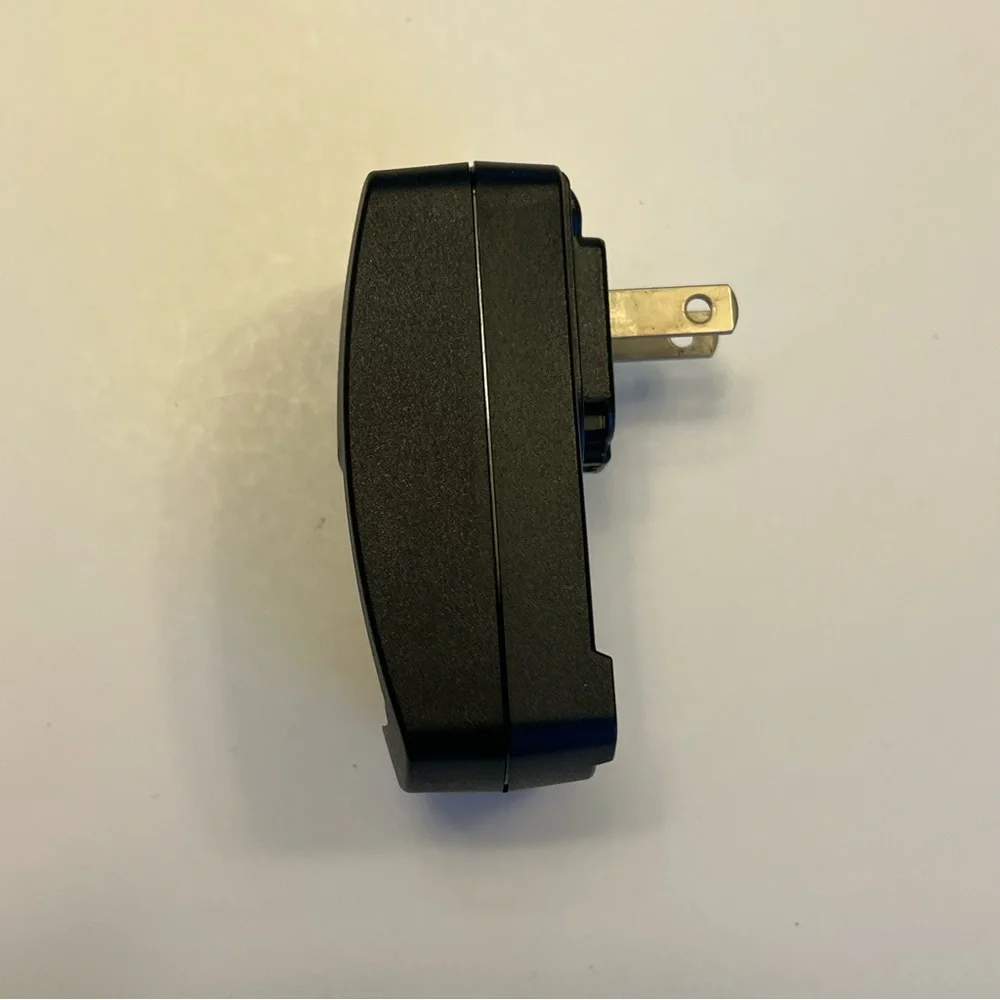 Genuine‎ Garmin USB Charger Cube/ Power Adapter